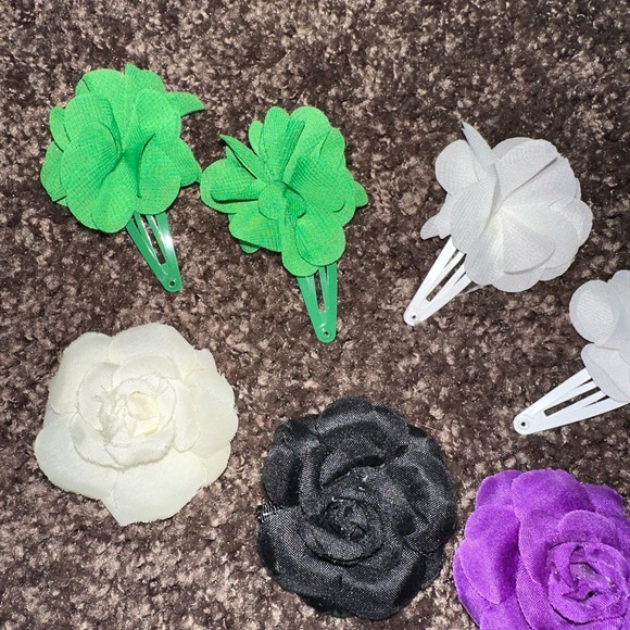 Set of hair clips - Picture 4 of 4